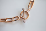 LINK CHAIN CHOKER WITH DIAMOND TOGGLE